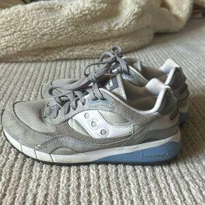 Saucony sneakers size 7 (they run a little big)